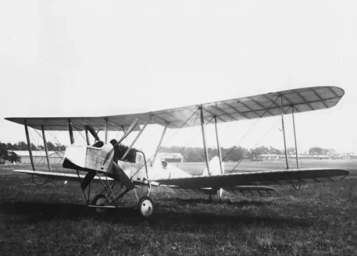 Framed Print : Unidentified biplane on an airfield, WW1 Framed Print : Unidentified biplane on an airfield, WW1