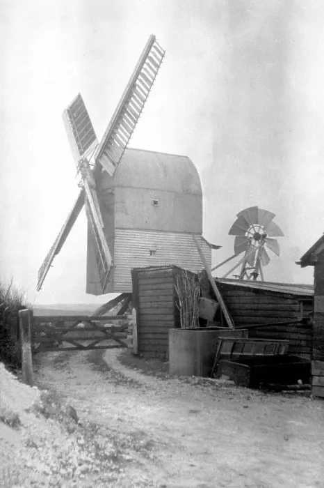 Framed Print : An unidentified English windmill Framed Print : An unidentified English windmill