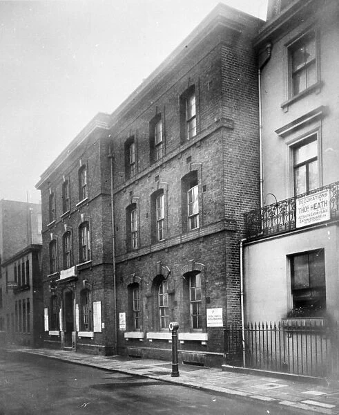 Unidentified police station, Central London