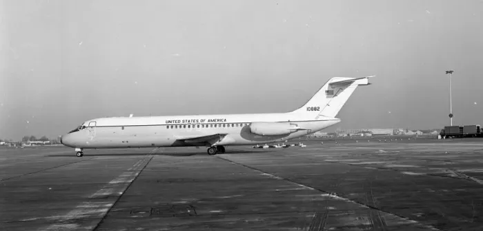 Framed Print : United States Air Force McDonnell Douglas VC-9-C 71-0882 Framed Print : United States Air Force McDonnell Douglas VC-9-C 71-0882