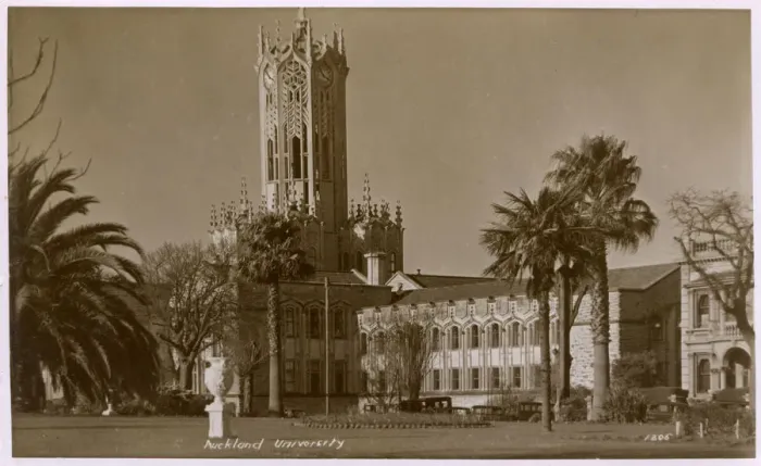 Framed Print : The University of Auckland, Auckland, New Zealand Framed Print : The University of Auckland, Auckland, New Zealand