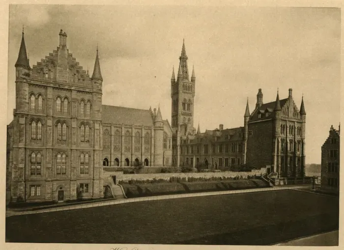 Framed Print : University of Glasgow - West Quadrangle looking East Framed Print : University of Glasgow - West Quadrangle looking East