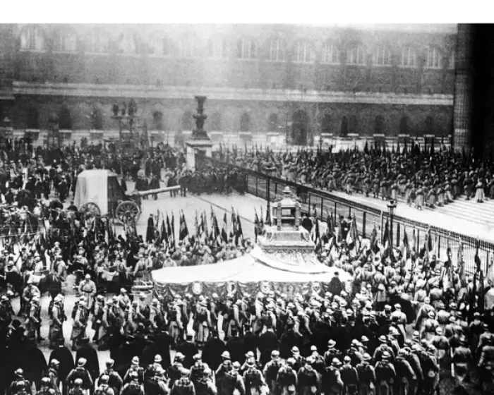 Framed Print : Unknown soldier and heart of Gambetta, Paris, France Framed Print : Unknown soldier and heart of Gambetta, Paris, France