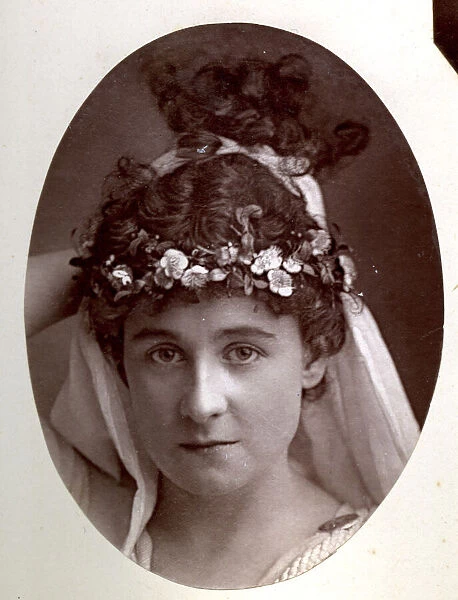 Unknown Victorian actress