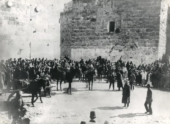 Framed Print : Unofficial surrender of Jerusalem, WW1 Framed Print : Unofficial surrender of Jerusalem, WW1