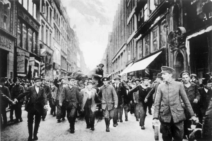 Framed Print : Unrest in Hamburg / 1918 Framed Print : Unrest in Hamburg / 1918
