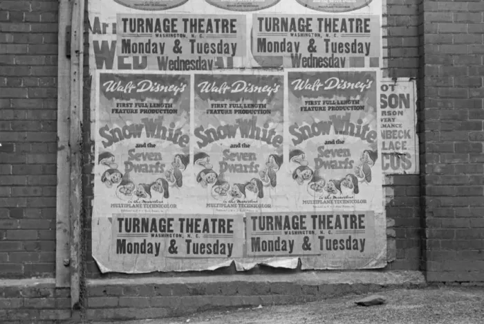 Framed Print : Untitled. Date between 1935 and 1942 Framed Print : Untitled. Date between 1935 and 1942