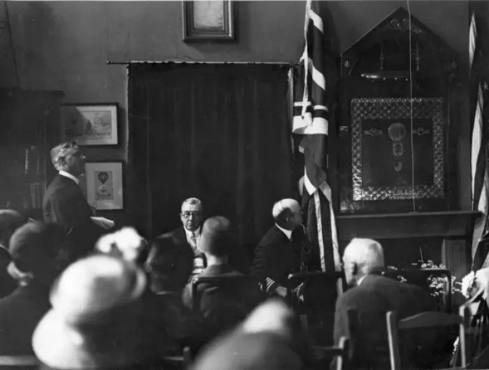 Framed Print : Unveiling of the R38 memorial in the RAeS Library Framed Print : Unveiling of the R38 memorial in the RAeS Library