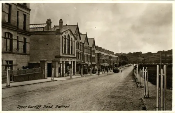 Framed Print : Upper Cardiff Road, Pwllheli, Caernarvonshire Framed Print : Upper Cardiff Road, Pwllheli, Caernarvonshire