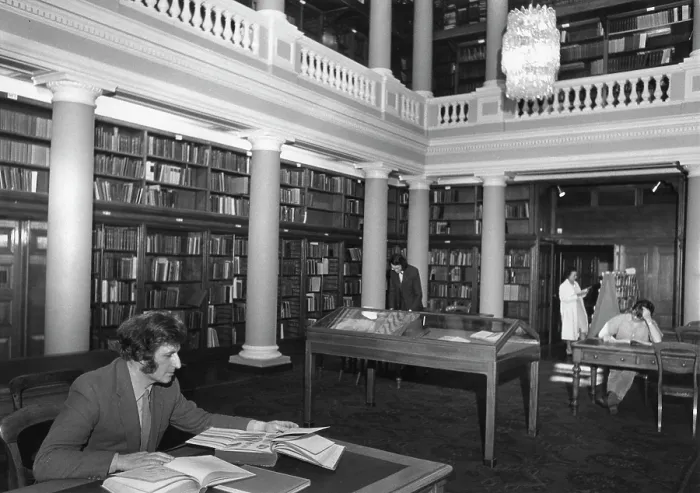Framed Print : Upper Library, Geological Society, 1972 Framed Print : Upper Library, Geological Society, 1972