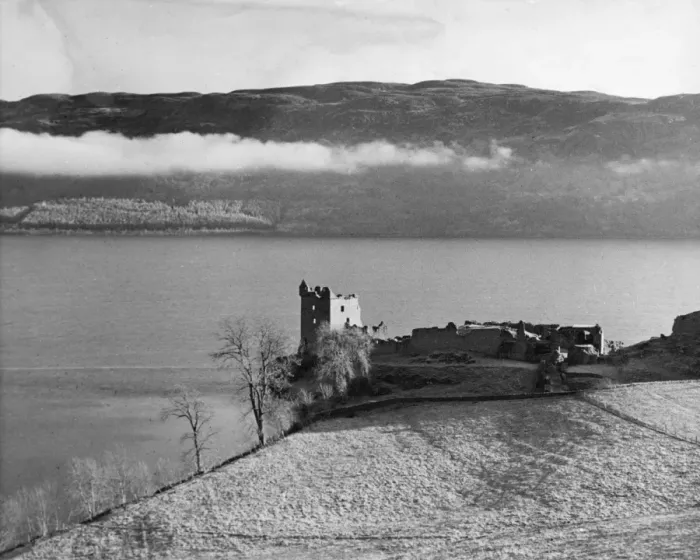 Framed Print : Urquhart Castle Framed Print : Urquhart Castle