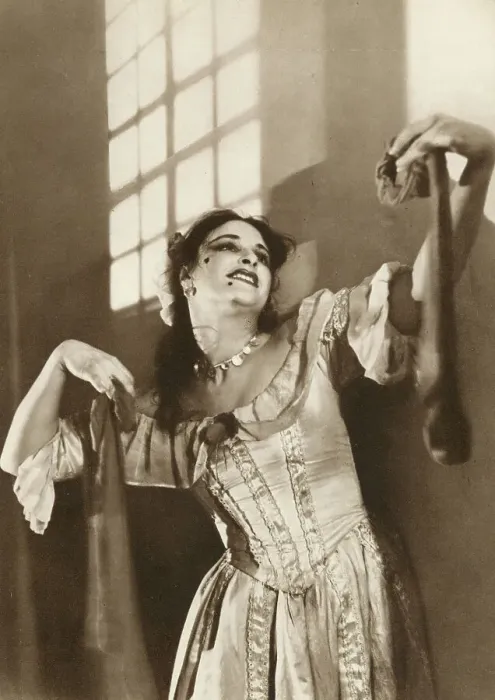 Framed Print : Ursula Moreton in The Rake's Progress, Vic-Wells Ballet Framed Print : Ursula Moreton in The Rake's Progress, Vic-Wells Ballet