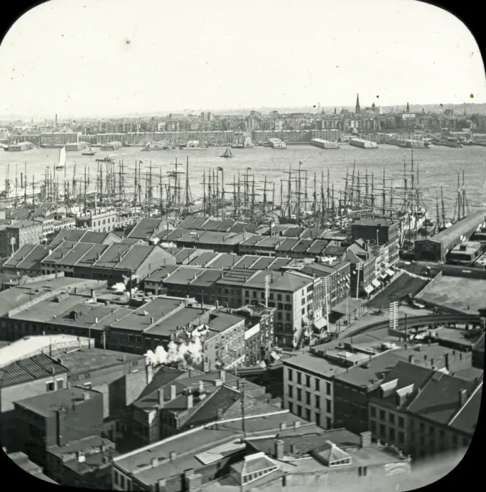 Framed Print : USA - New York, looking East (showing harbour) Framed Print : USA - New York, looking East (showing harbour)