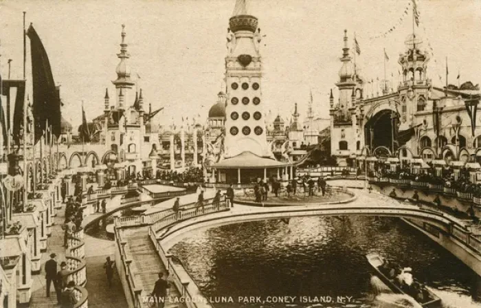 Framed Print : USA - New York - Luna Park at Coney Island - Main Lagoon Framed Print : USA - New York - Luna Park at Coney Island - Main Lagoon