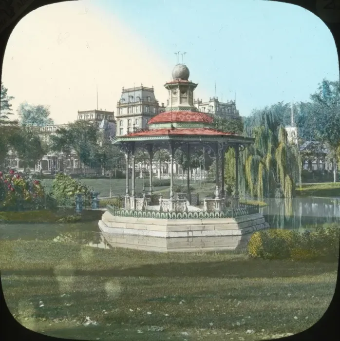 Framed Print : USA - Saratoga, Congress park Framed Print : USA - Saratoga, Congress park
