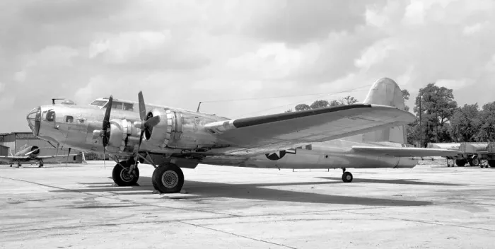 Framed Print : USAF - United States Air Force - Boeing B-17G Framed Print : USAF - United States Air Force - Boeing B-17G