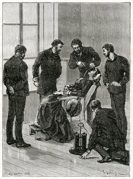 Framed Print : Use of anaesthetics in dentistry, Paris, France 1885 Framed Print : Use of anaesthetics in dentistry, Paris, France 1885