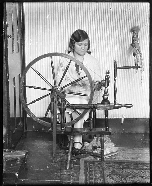 Using a Spinning Wheel
