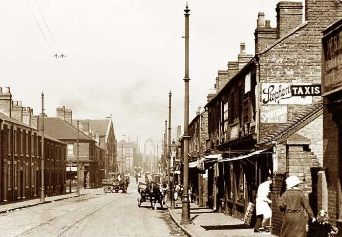 Framed Print : Uttoxeter Road, Longton early 1900's Framed Print : Uttoxeter Road, Longton early 1900's