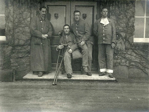 Four VAD patients at Quex House front door