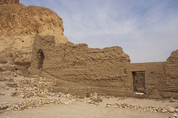 Valley of the Artisans. Ruins of Set Maat. Deir el-Medina. E