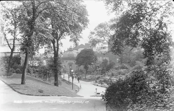 Framed Print : Valley Gardens in Harrogate Framed Print : Valley Gardens in Harrogate