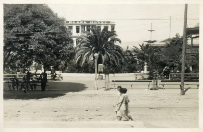 Framed Print : Valparaiso, Chile - The Plaza Hotel Framed Print : Valparaiso, Chile - The Plaza Hotel