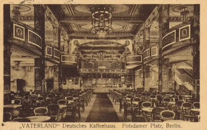 Framed Print : Vaterland Coffee House, Berlin Framed Print : Vaterland Coffee House, Berlin