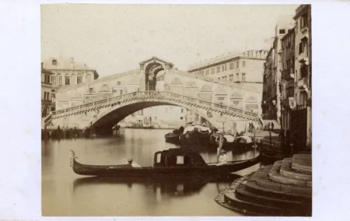 Framed Print : Venice, Italy - Ponte Vecchio, Grand Canal Framed Print : Venice, Italy - Ponte Vecchio, Grand Canal
