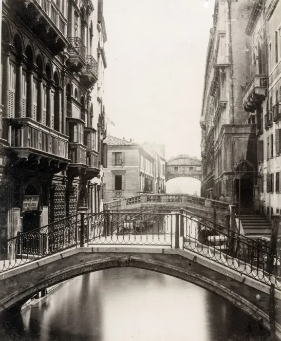 Framed Print : Venice Italy, the Rio Palazzo, towards Bridge of Sighs Framed Print : Venice Italy, the Rio Palazzo, towards Bridge of Sighs