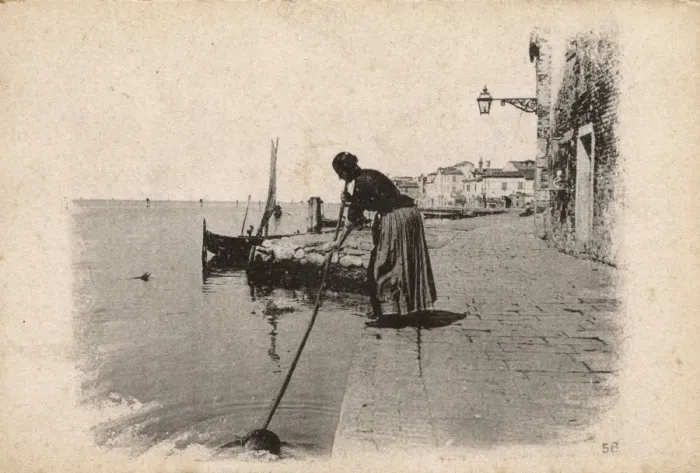 Framed Print : Venice, Italy - Waterfront scene - Housewife Framed Print : Venice, Italy - Waterfront scene - Housewife