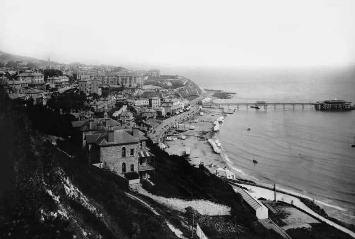 Framed Print : Ventnor, Isle of Wight Framed Print : Ventnor, Isle of Wight