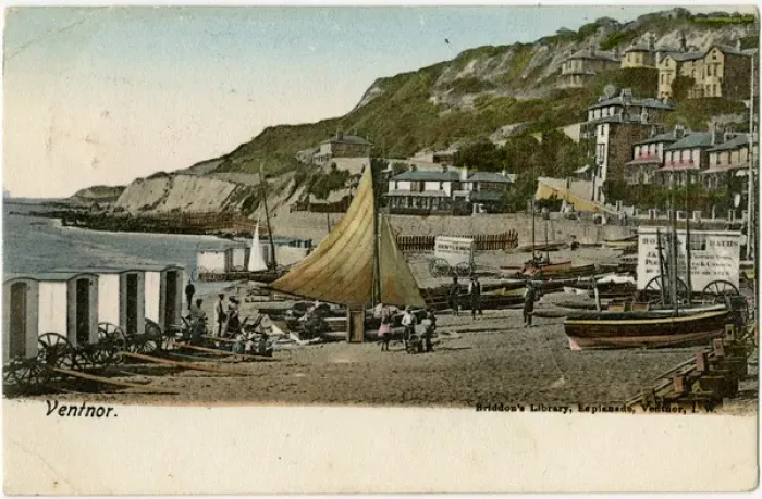 Framed Print : Ventnor, Isle of Wight, Hampshire - The Beach Framed Print : Ventnor, Isle of Wight, Hampshire - The Beach