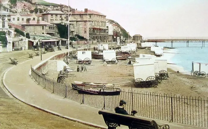 Framed Print : Ventnor Promenade and beach, Isle of Wight Framed Print : Ventnor Promenade and beach, Isle of Wight