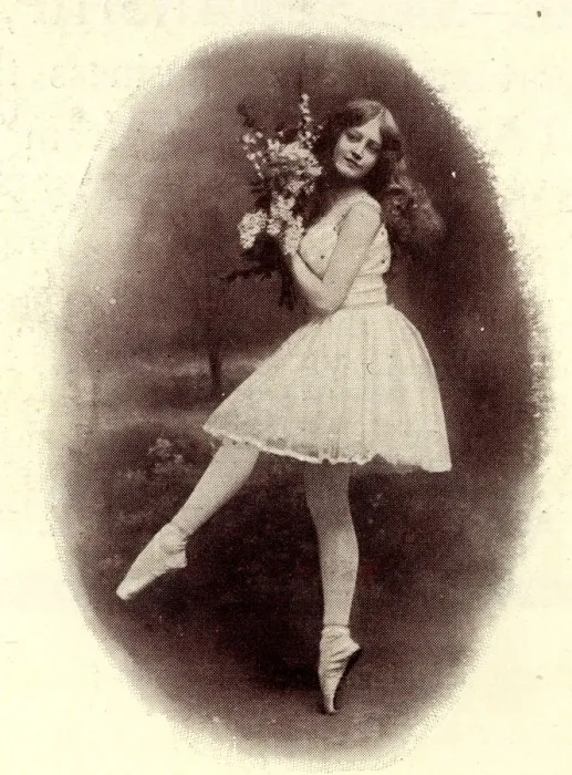 Framed Print : Vera Clark, ballet dancer Framed Print : Vera Clark, ballet dancer