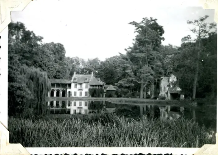 Framed Print : Versailles, France, WW2 Framed Print : Versailles, France, WW2