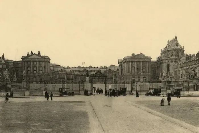 Framed Print : Versailles Palace Framed Print : Versailles Palace