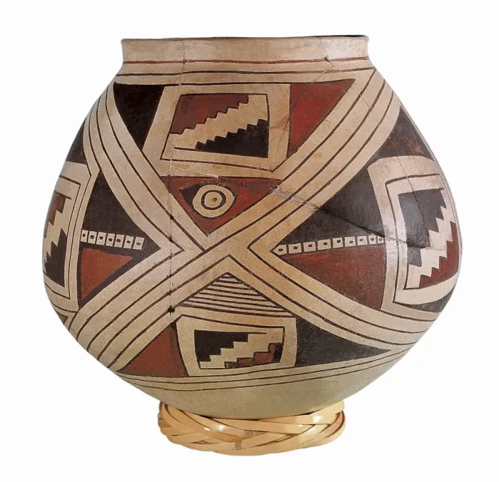 Framed Print : Vessel from the Casas Grandes Framed Print : Vessel from the Casas Grandes