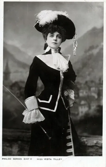 Framed Print : Vesta Tilley music hall male impersonator 1864-1952 Framed Print : Vesta Tilley music hall male impersonator 1864-1952