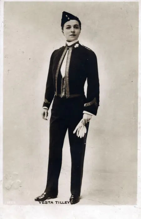 Framed Print : Vesta Tilley music hall male impersonator 1864-1952 Framed Print : Vesta Tilley music hall male impersonator 1864-1952