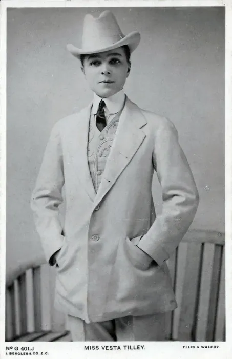 Framed Print : Vesta Tilley music hall male impersonator 1864-1952 Framed Print : Vesta Tilley music hall male impersonator 1864-1952