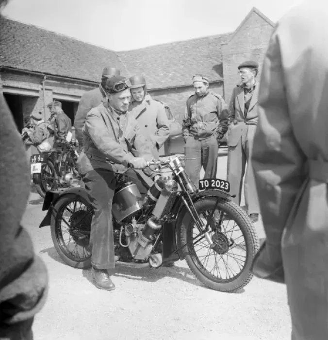 Framed Print : Veteran Motorcycle Rally, Gt Whitley, Worcestershire Framed Print : Veteran Motorcycle Rally, Gt Whitley, Worcestershire