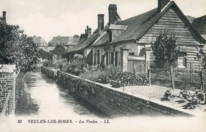 Framed Print : Veules-les-Roses - The Gullies (Veules) Framed Print : Veules-les-Roses - The Gullies (Veules)