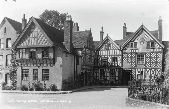 Framed Print : Vicars Close, Lichfield Framed Print : Vicars Close, Lichfield