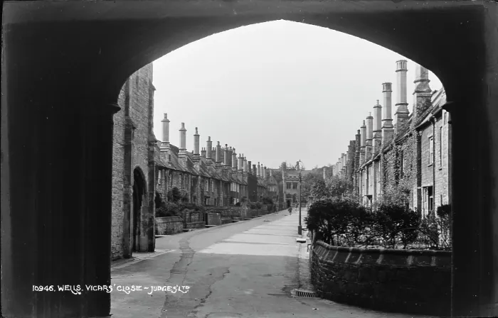 Framed Print : Vicars Close in Wells Framed Print : Vicars Close in Wells