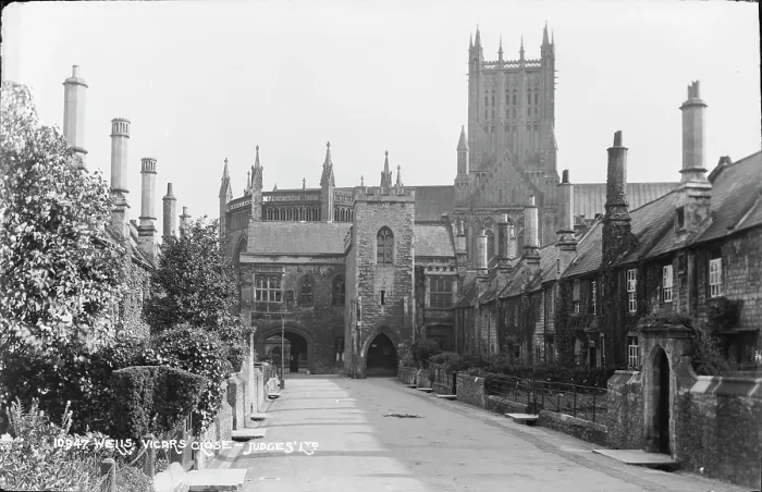 Framed Print : Vicars Close in Wells Framed Print : Vicars Close in Wells
