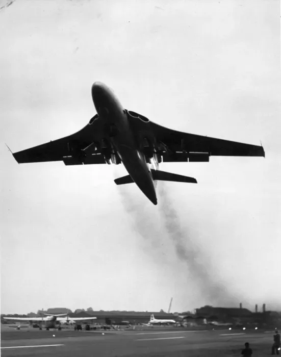 Framed Print : A Vicker Valiant fitted with Super Sprite rocket packs