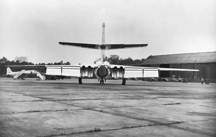 Framed Print : Vickers Valiant Framed Print : Vickers Valiant