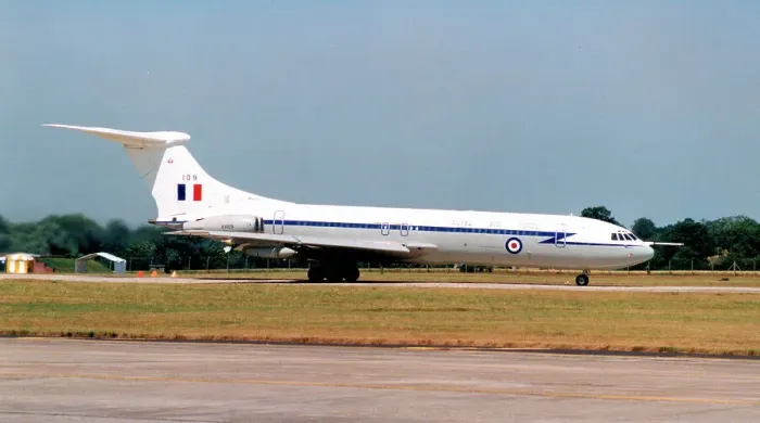Framed Print : Vickers VC10 C. 1K XV109 Framed Print : Vickers VC10 C. 1K XV109