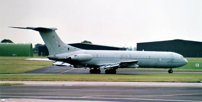 Framed Print : Vickers VC10 K. 4 ZD240 - M Framed Print : Vickers VC10 K. 4 ZD240 - M